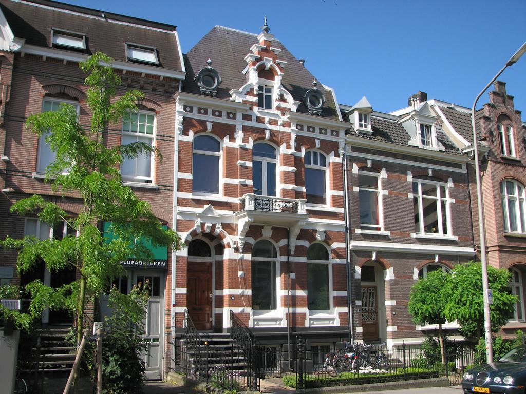 Pluweel Gasthuis 3*